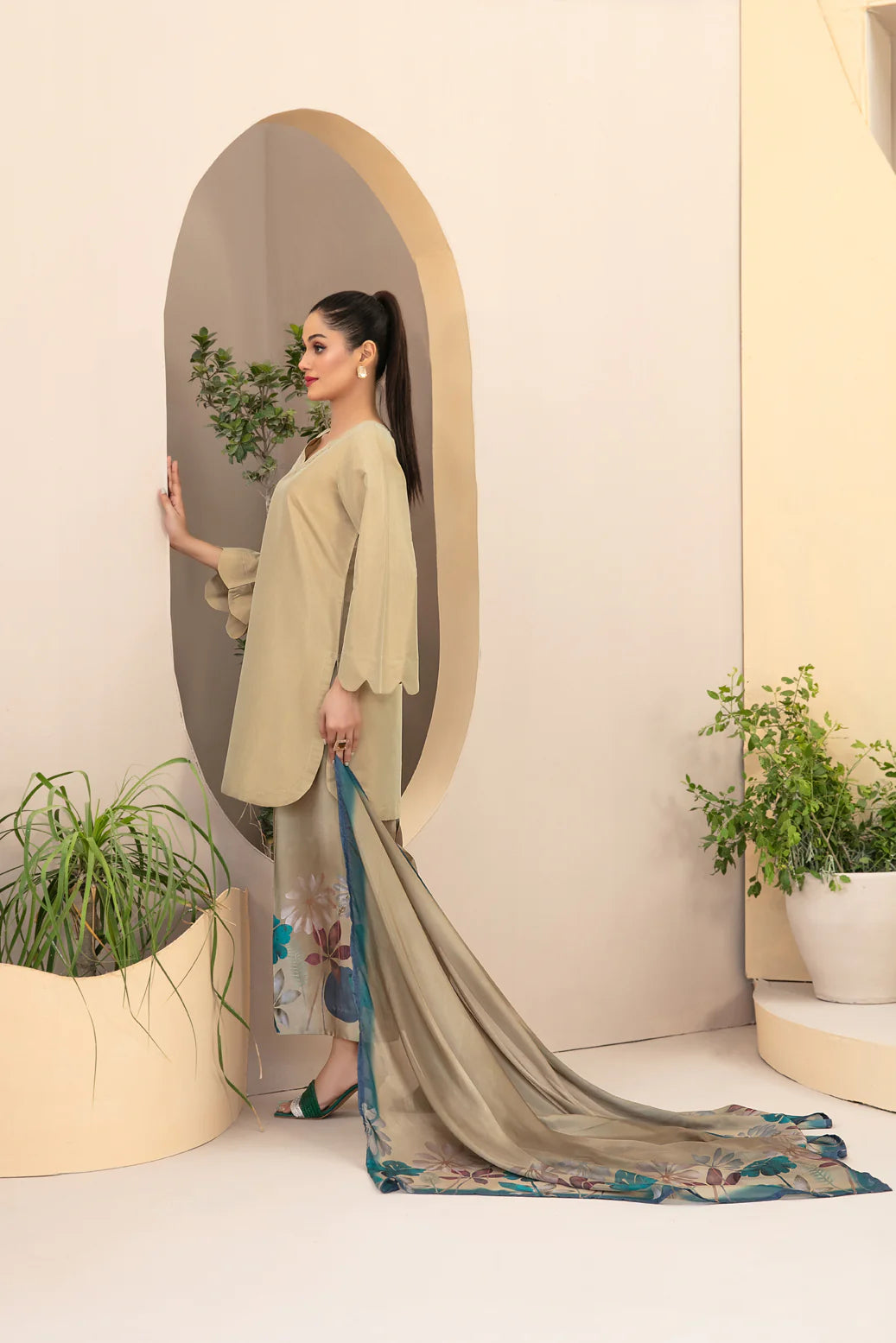 Shimmery | 3 PC Beige