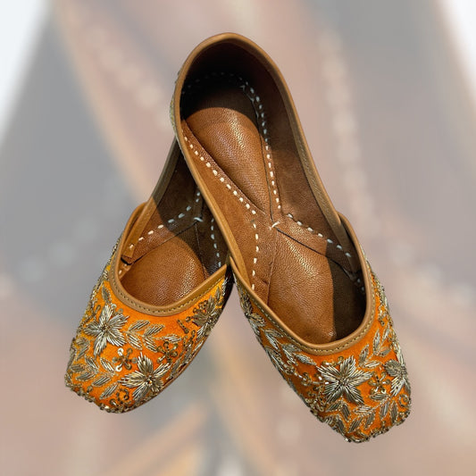 Punjabi Jutti - Orange & Gold