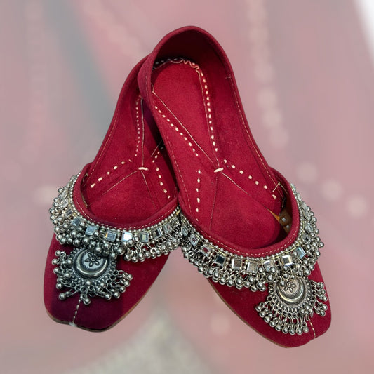 Red Punjabi Jutti