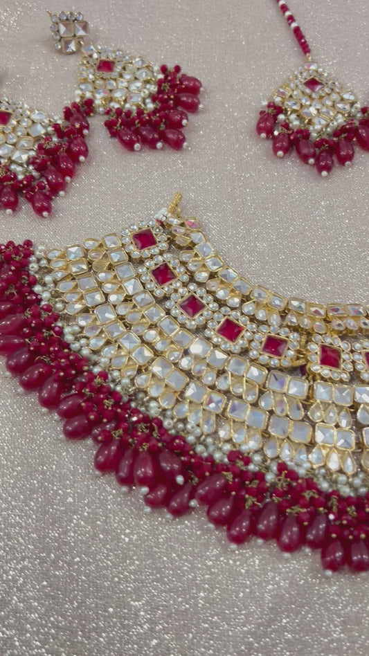 Red Kundan set